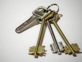 как продать квартиру по завещанию